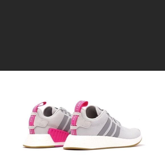 AUTHENTIC Adidas 2017 Wmns NMD_R2 'Grey Shock Pink' - Picture 2 of 7